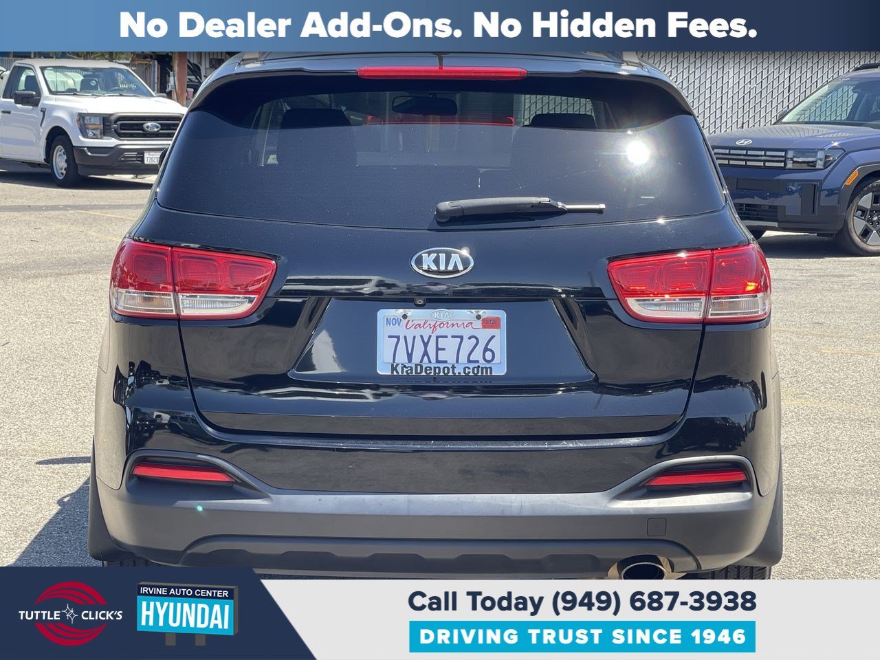 Used 2017 EBONY BLACK KIA L image 5