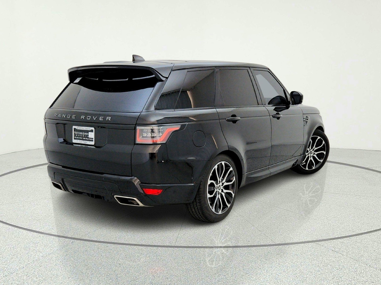Used 2020 Santorini Black Metallic Land Rover HSE Dynamic image 9