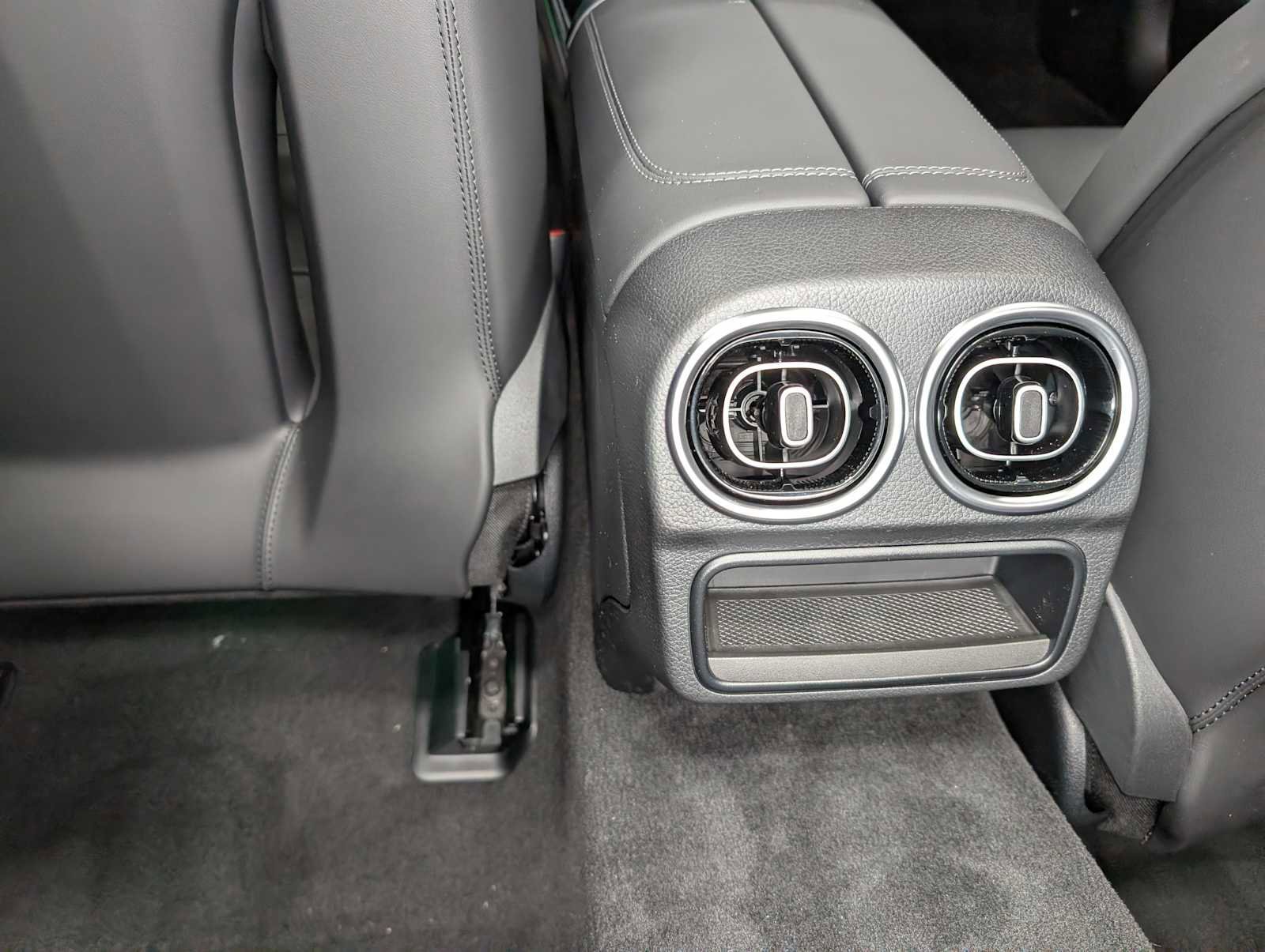 2026 Mercedes-Benz CLE AMG 53 - Photo 18