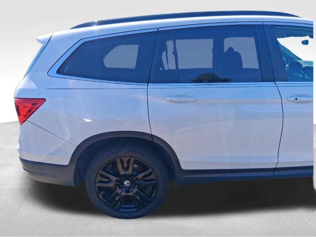Used 2022  Honda Special Edition image 4
