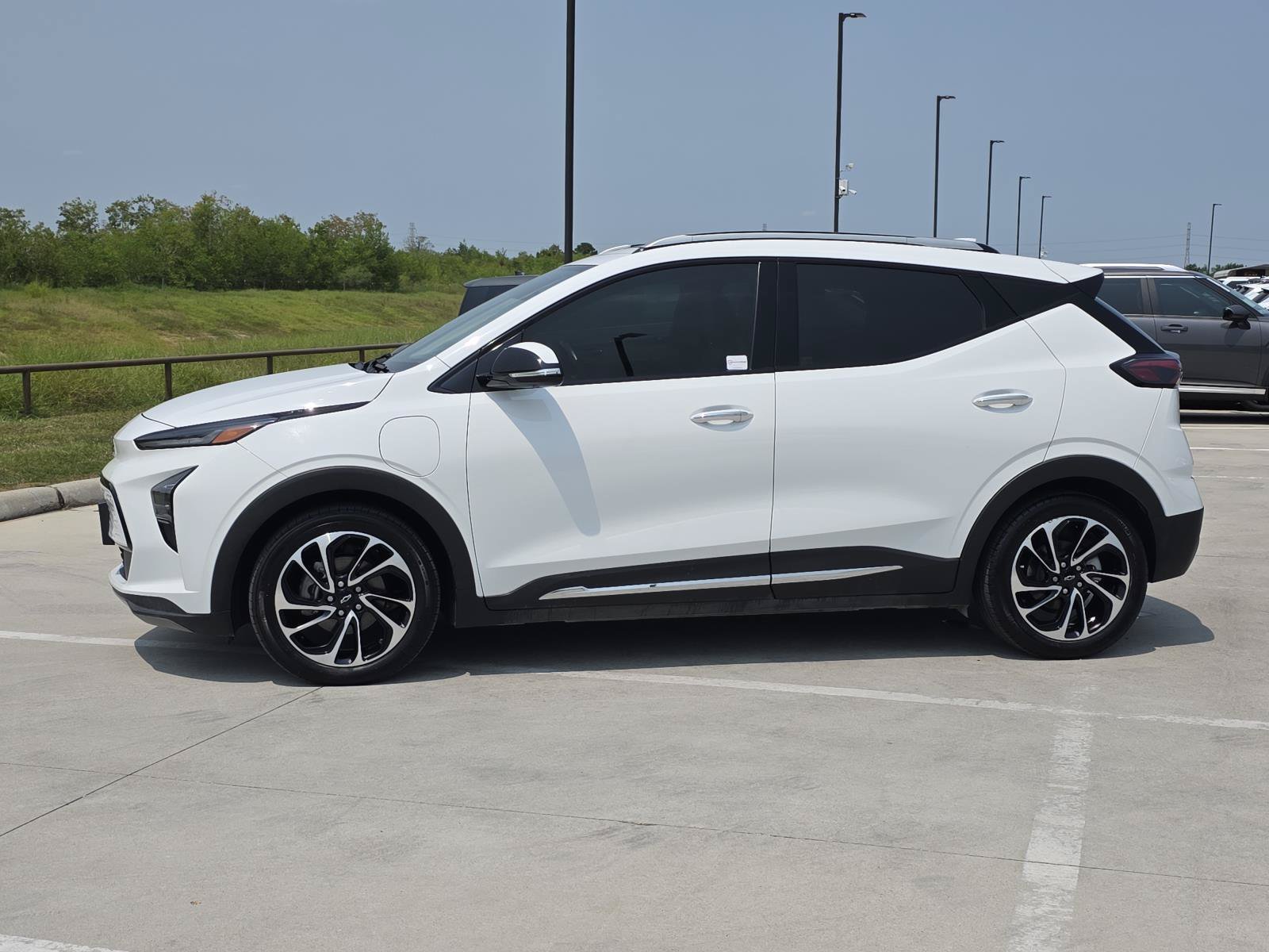 Used 2023 Chevrolet Bolt EUV Premier with VIN 1G1FZ6S07P4103203 for sale in Friendswood, TX