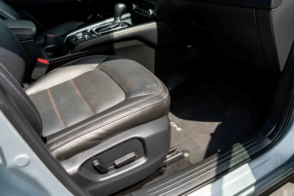 Used 2023 Silver Mazda 2.5 S Premium Package image 29