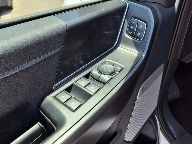 New 2026 Oxford White Ford Lariat image 11