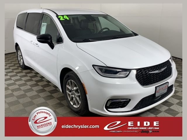 Used 2024 White Chrysler Touring L image 1