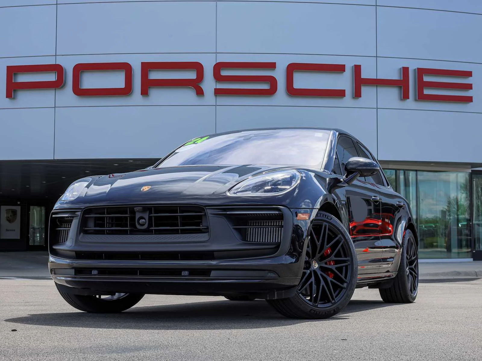2024 Porsche Macan GTS