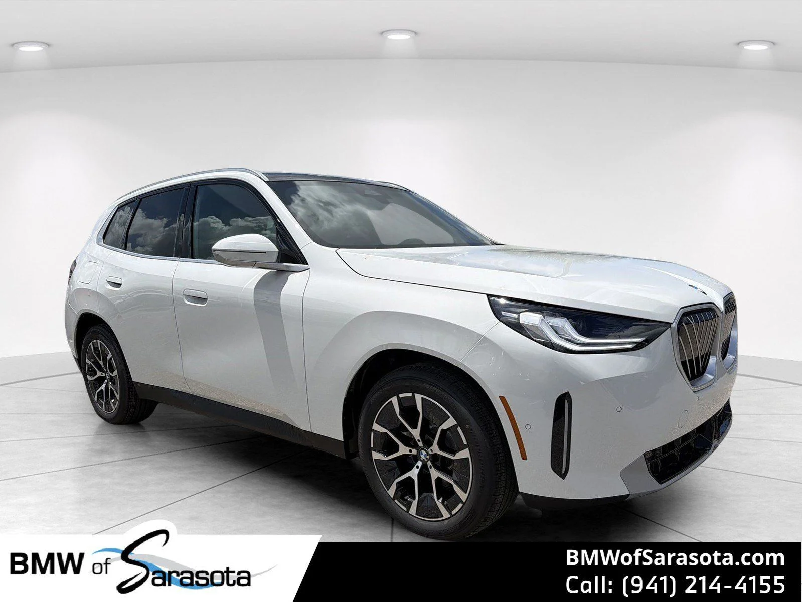 New 2026 Alpine White BMW 30 xDrive image 1