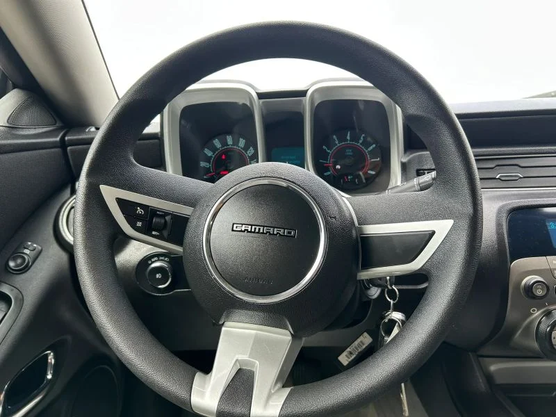 Used 2010 Red Chevrolet LT Coupe 2D image 37
