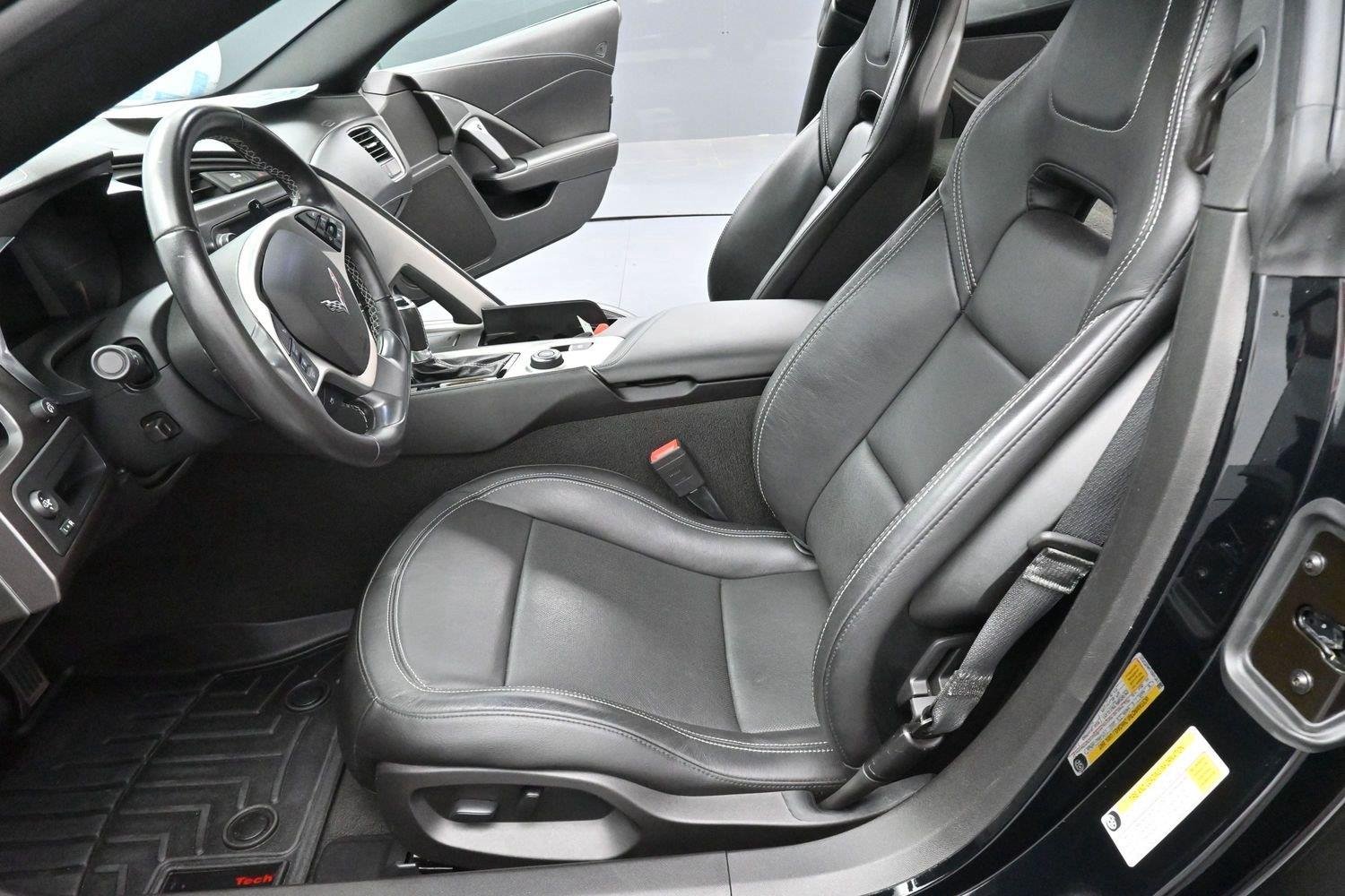 Used 2019 BLACK Chevrolet 1LT image 12
