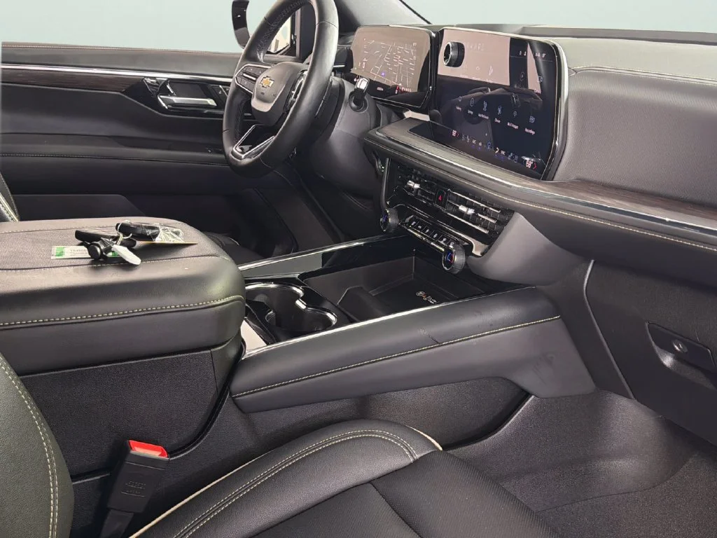 Used 2026 Black Chevrolet Premier image 39