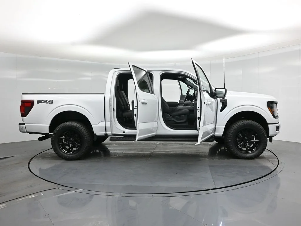 New 2026 White Ford XLT image 4