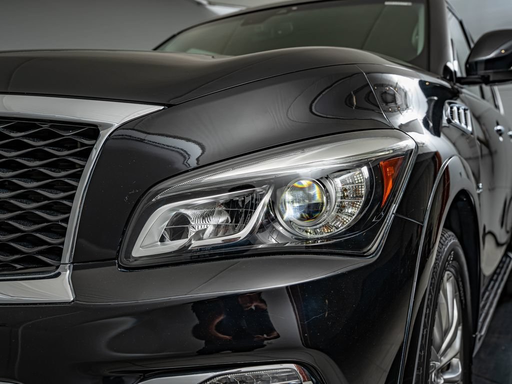 Used 2017 Black Obsidian INFINITI  image 13