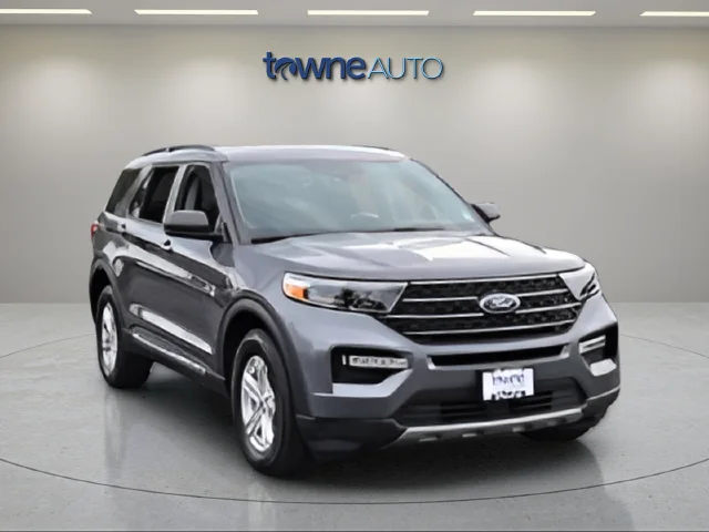 Certified Used 2023 Gray Ford XLT image 10
