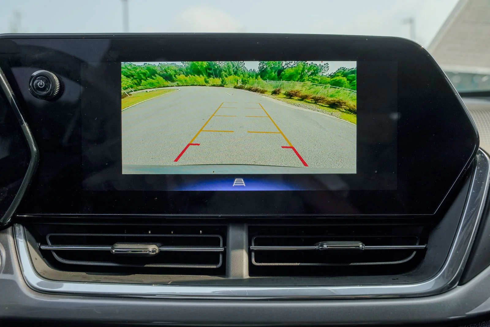 Used 2025 Gray Chevrolet ACTIV image 33