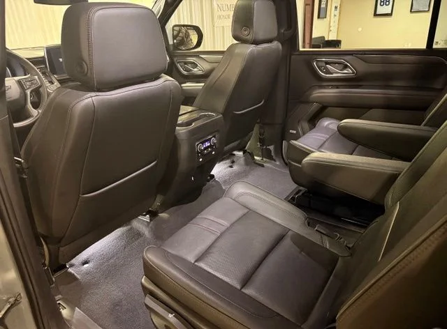 2023 Chevrolet Suburban RST - Photo 14