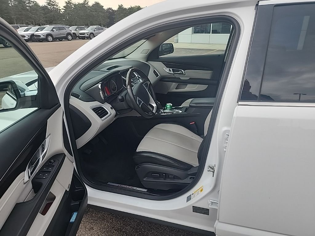 Used 2016 White GMC Denali image 14