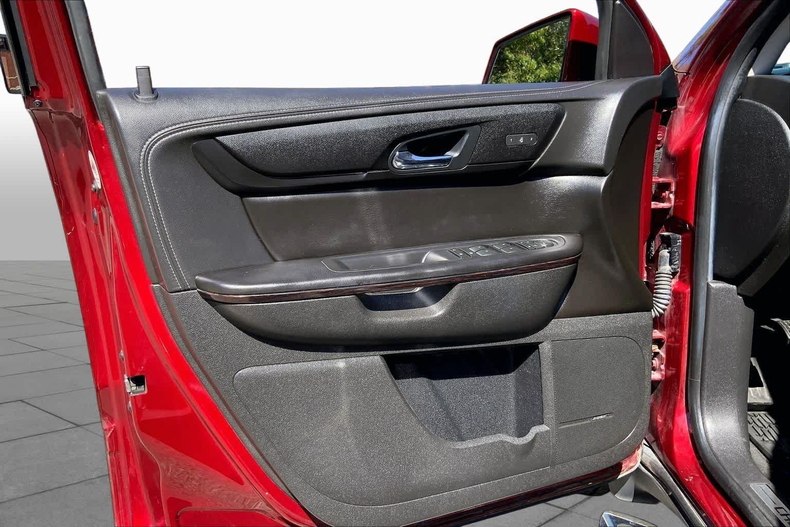 Used 2015 Siren Red Tintcoat Chevrolet LTZ image 22