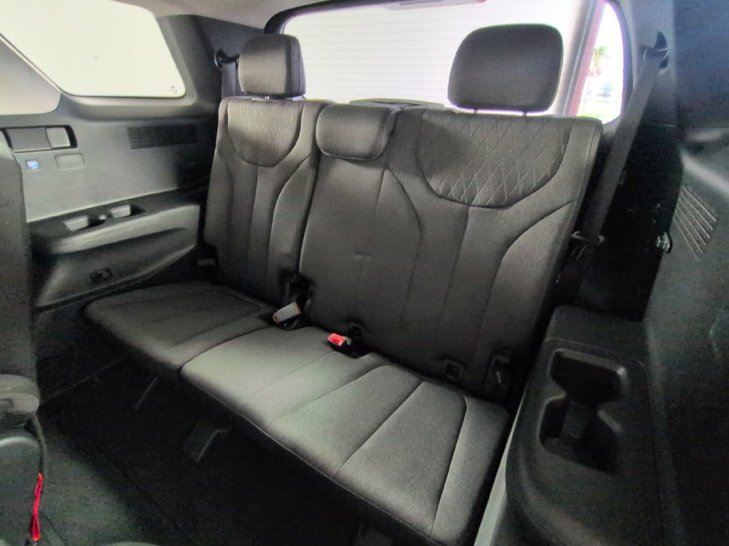 Used 2022 Red Hyundai SEL image 18