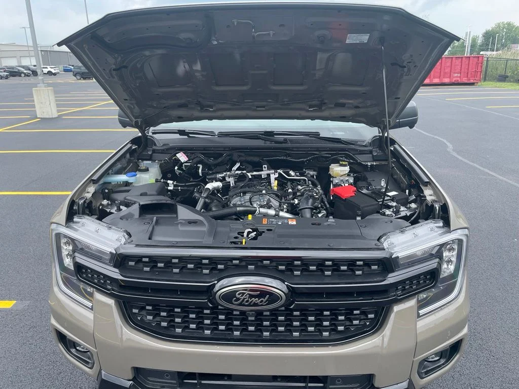 New 2026 Marsh Gray Ford XLT image 29
