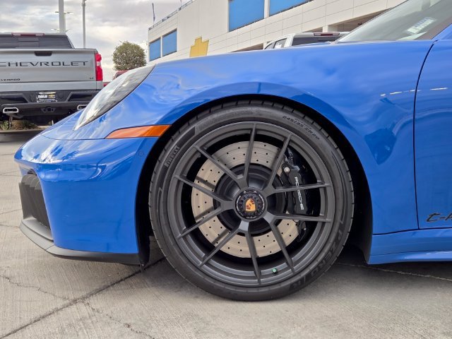 Used 2025  Porsche Carrera GTS image 9