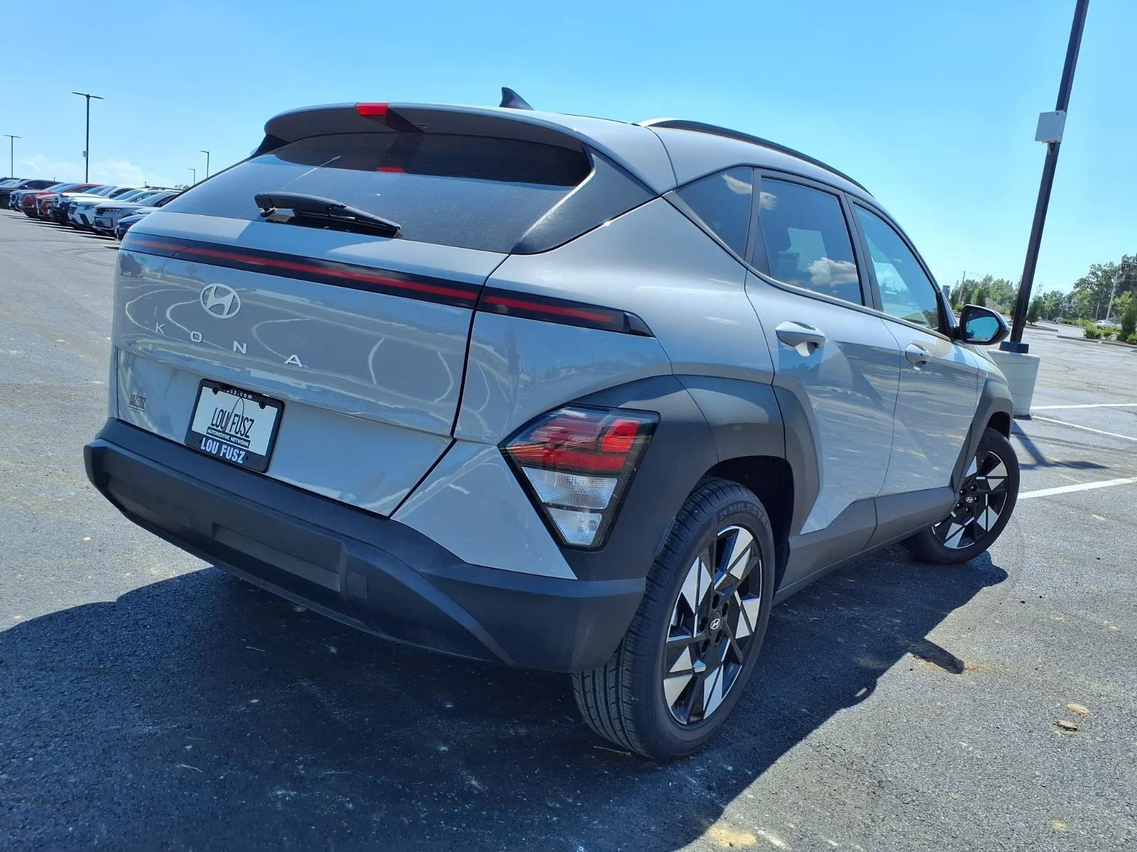 Used 2025 Cyber Gray Metallic Hyundai SEL image 27