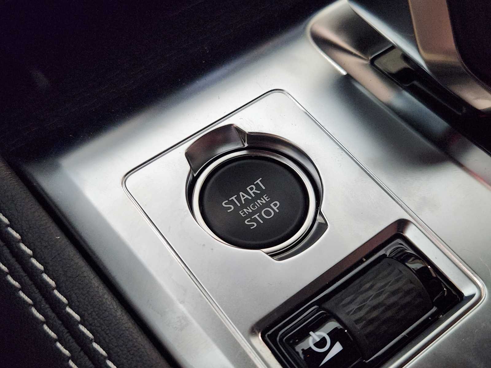 2026 Jaguar F-Pace R-Dynamic S - Photo 21