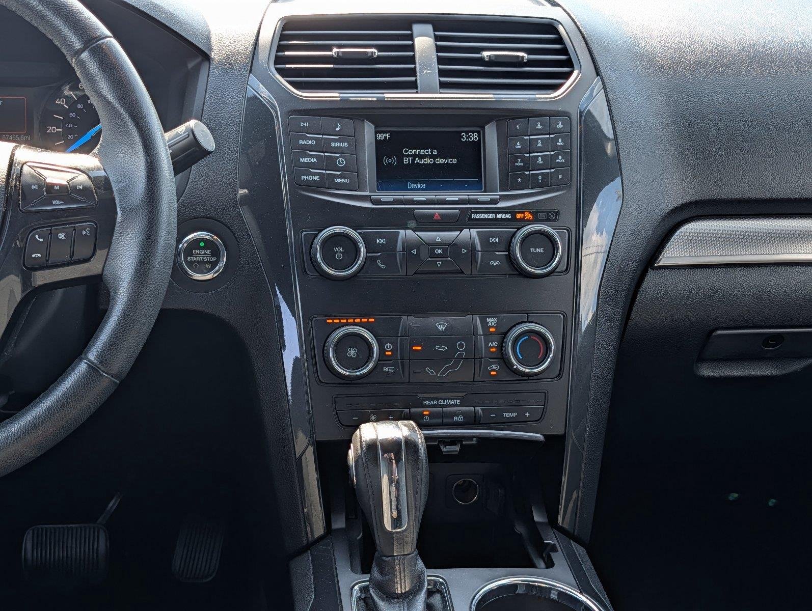Used 2018 Shadow Black Ford XLT image 27