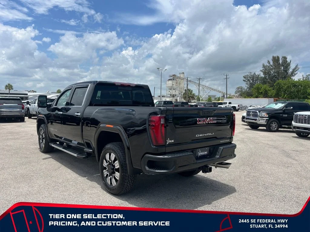 Used 2026 Onyx Black GMC Denali image 5