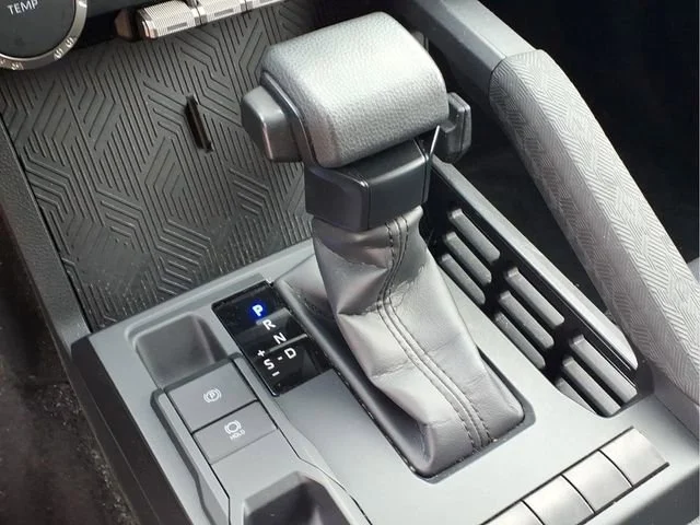 Used 2025  Toyota SR image 13
