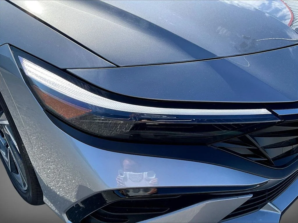 New 2026 Silver Hyundai Limited image 32