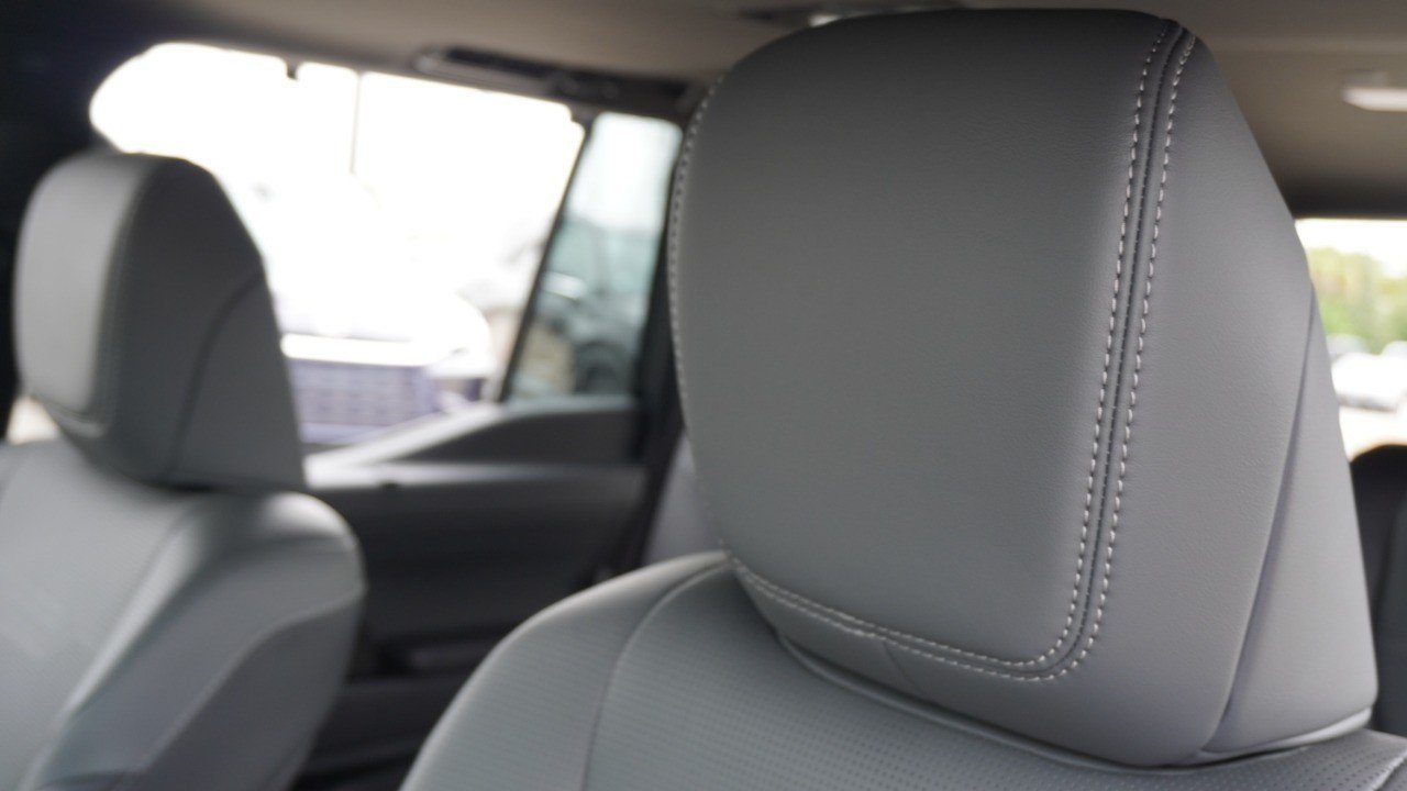 Used 2024 Gray Lexus GX 550 Luxury image 27