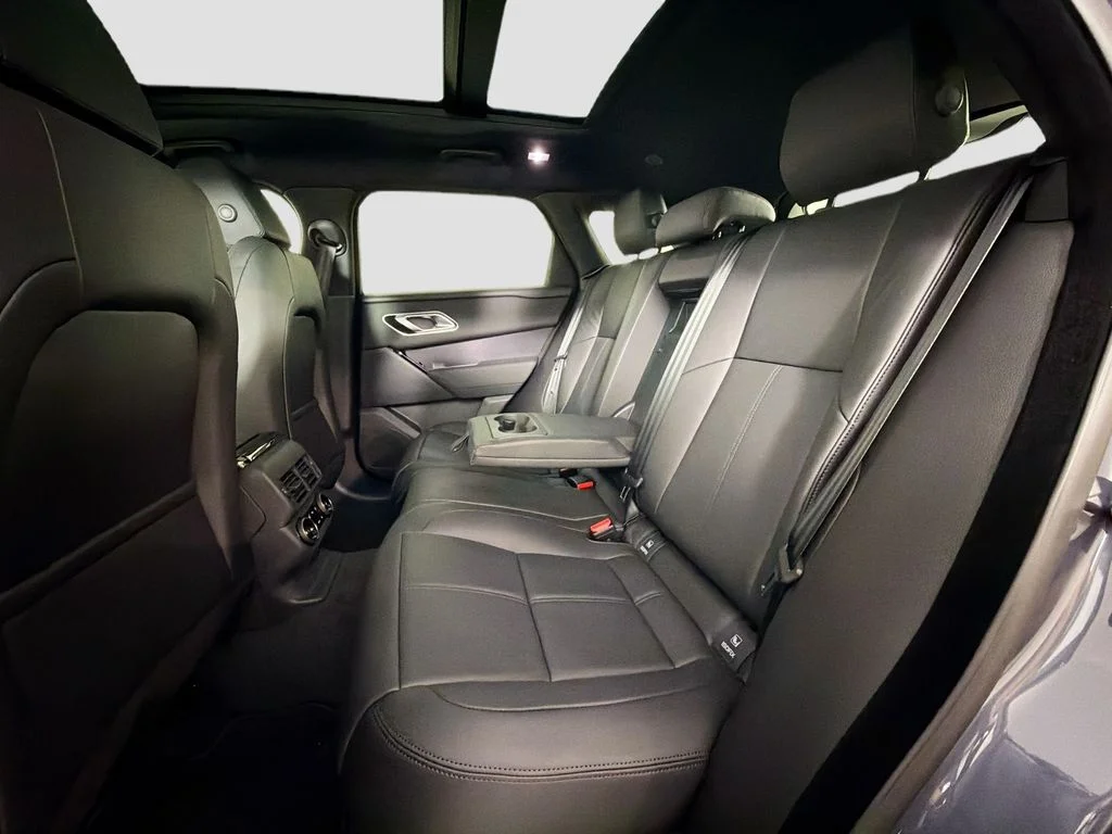 New 2026 Varesine Blue Metallic Land Rover Dynamic SE image 26