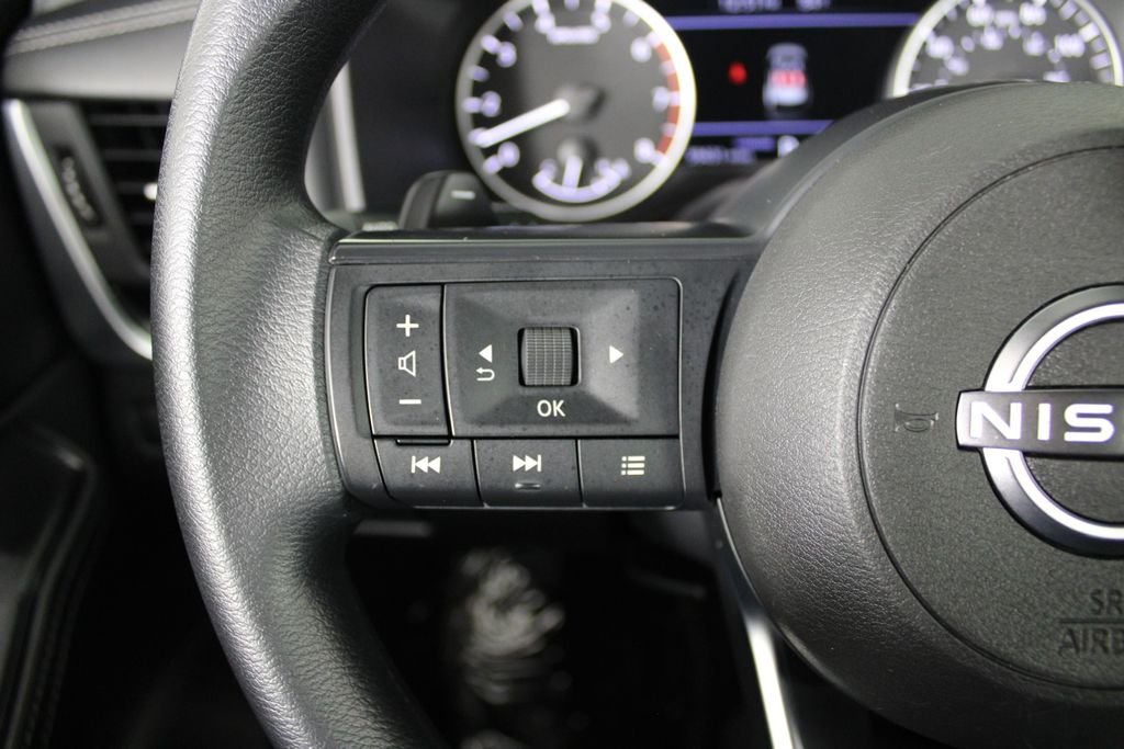 2024 Nissan Rogue SV - Photo 24