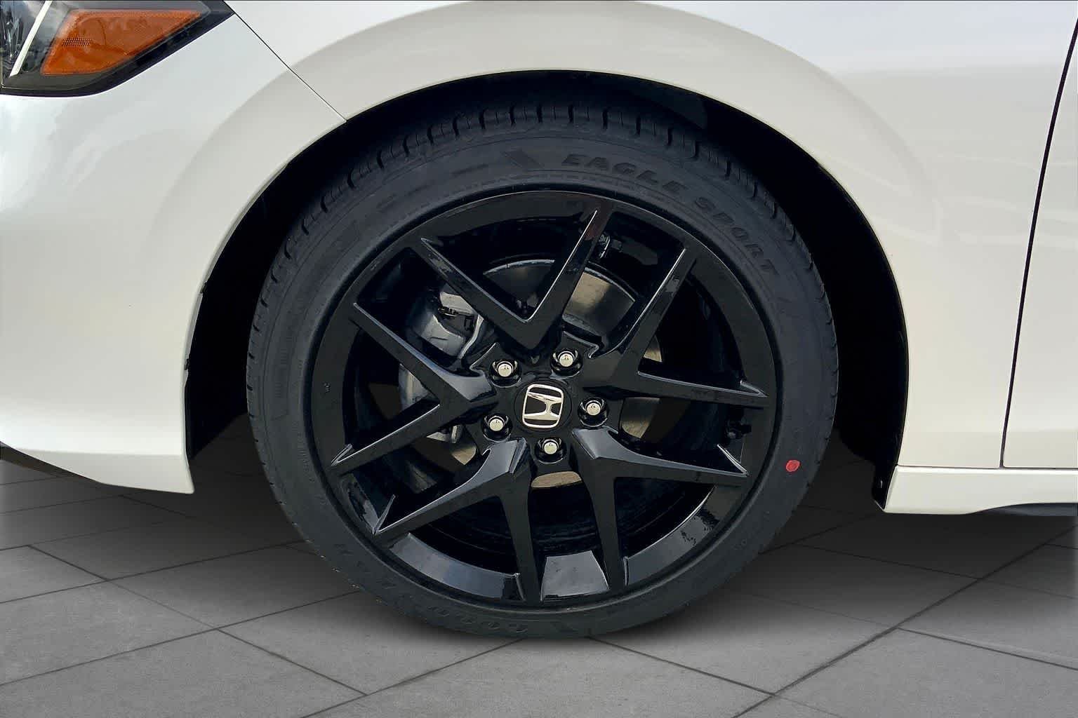 New 2026 Platinum White Pearl Honda 2WD SPORT image 12