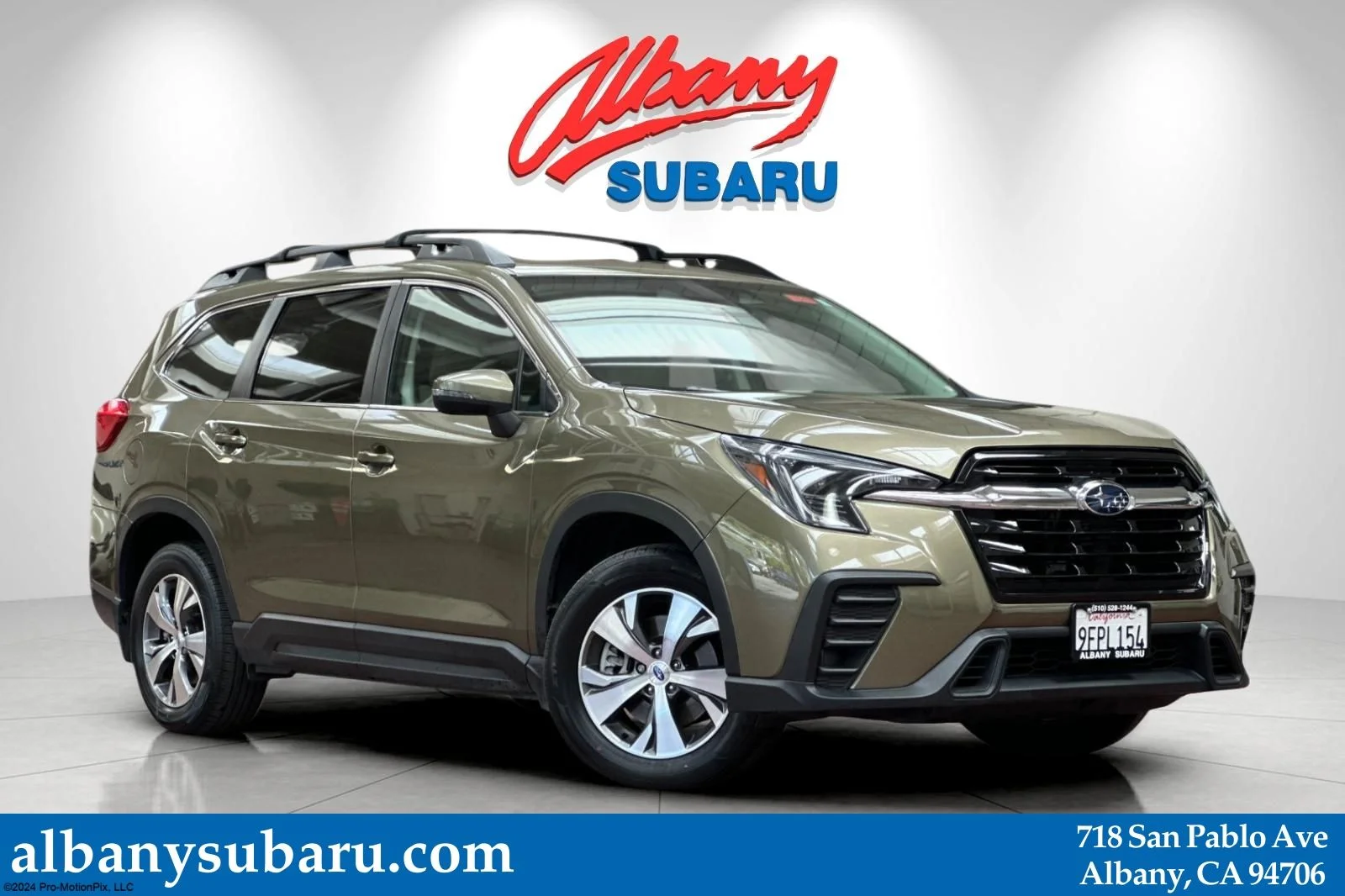 2023 Subaru Ascent Premium 7 Passenger's photo