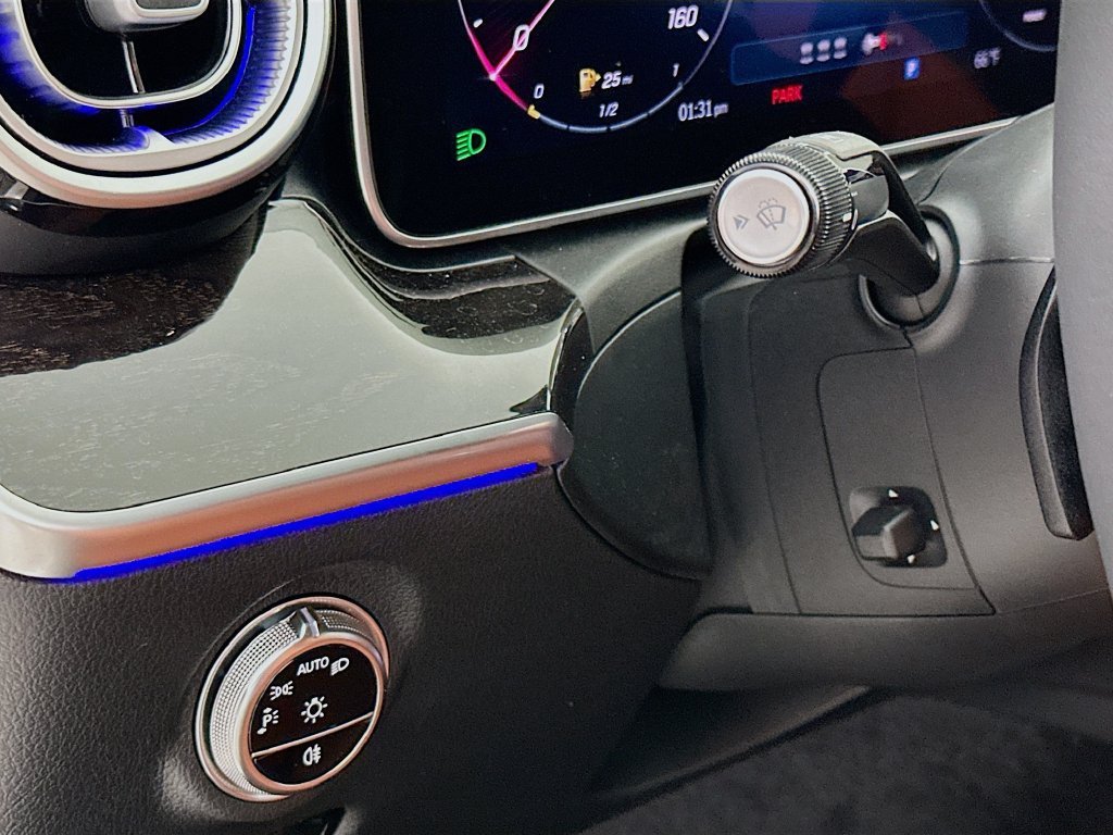 New 2026 Polar White Mercedes-Benz C 300 image 43