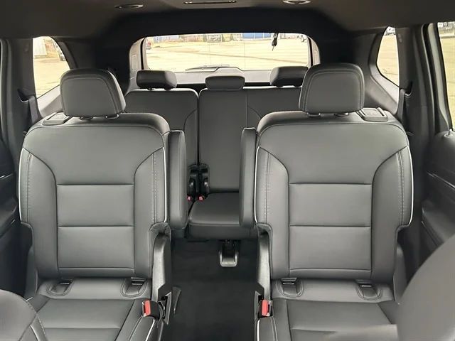Used 2025 BLUE BUICK Preferred image 17