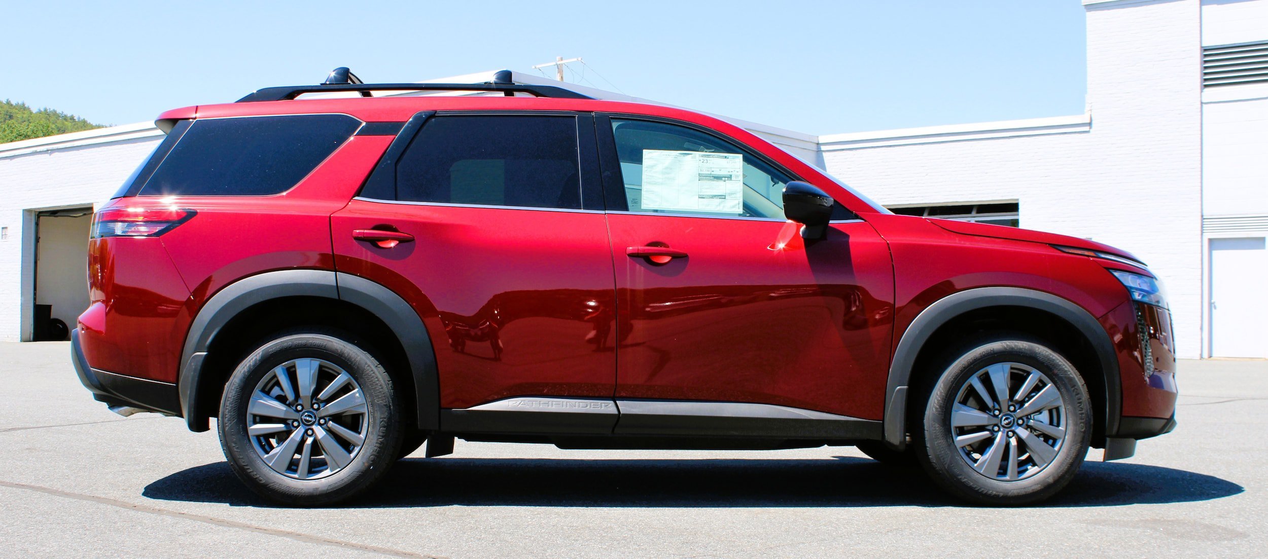 2026 Nissan Pathfinder SV - Photo 6