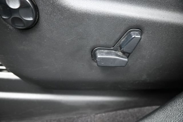 Used 2017 Gray Dodge SXT image 32