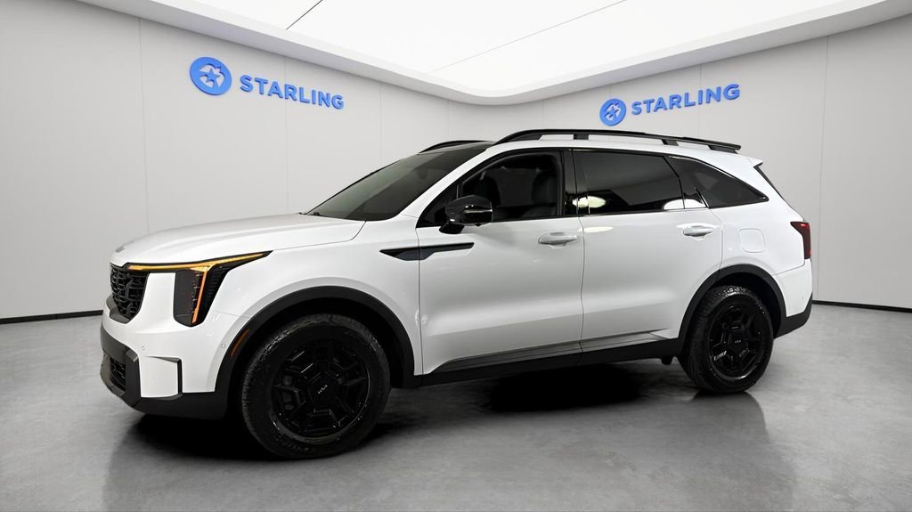 Used 2024 White Kia X-Pro SX Prestige image 3