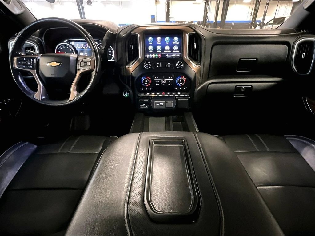 Used 2022 Gray Chevrolet High Country image 21