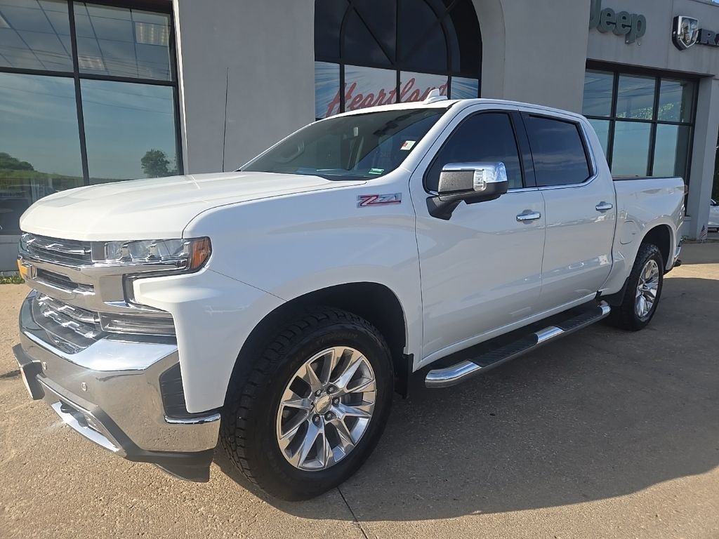 Used 2022 Chevrolet Silverado 1500 Limited LTZ with VIN 3GCUYGED7NG113851 for sale in Kansas City