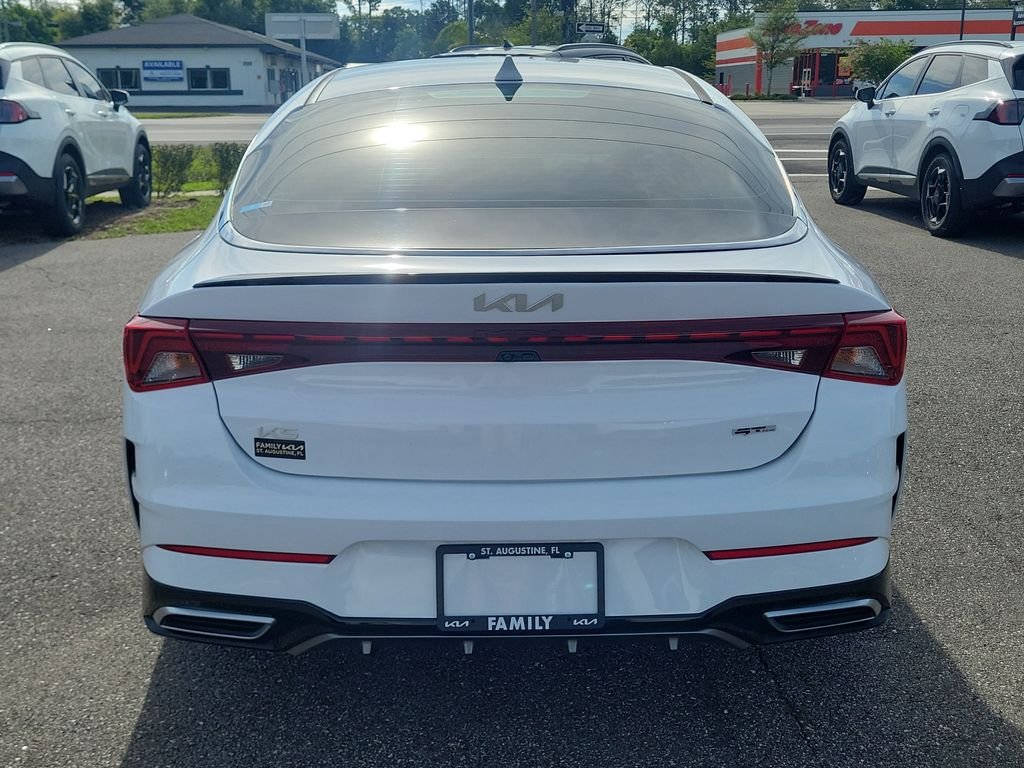 Used 2024 White Kia GT-Line image 5