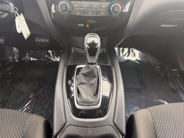 Used 2022 Magnetic Black Pearl Nissan S image 18