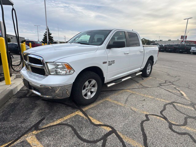 Used 2019 White Ram SLT image 2