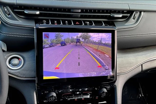 2025 Jeep Grand Cherokee L Overland - Photo 21