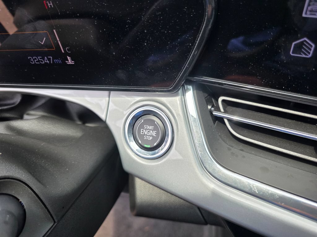 Certified Used 2025 Summit White Chevrolet LT image 21