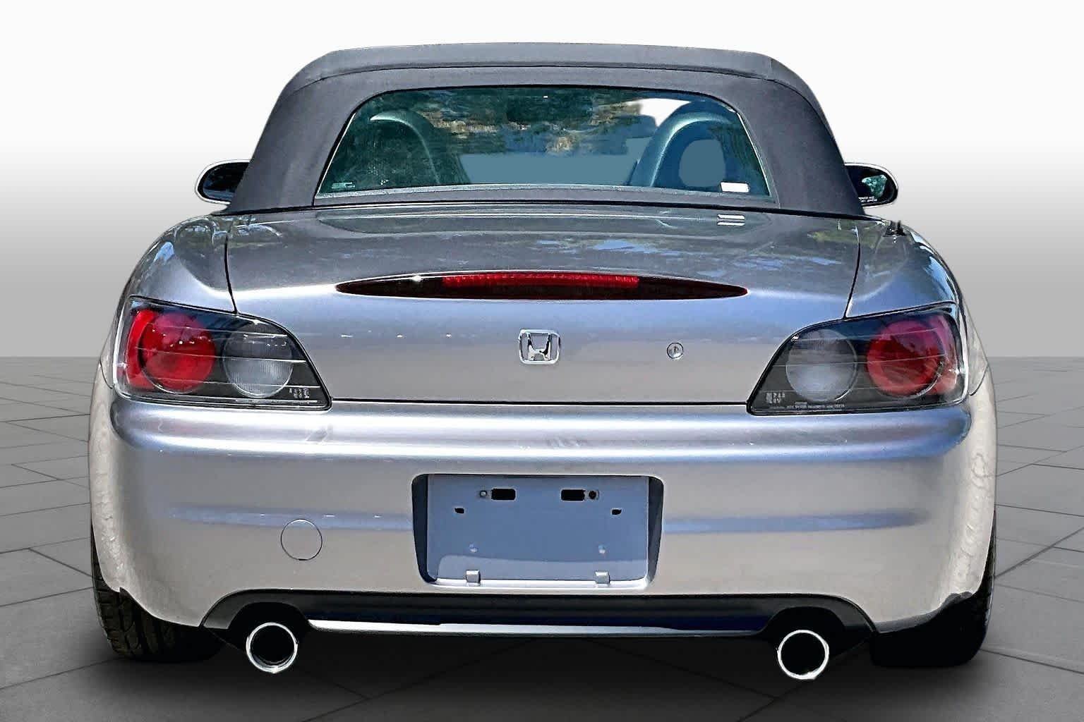 Used 2001 Silverstone Metallic Honda  image 4