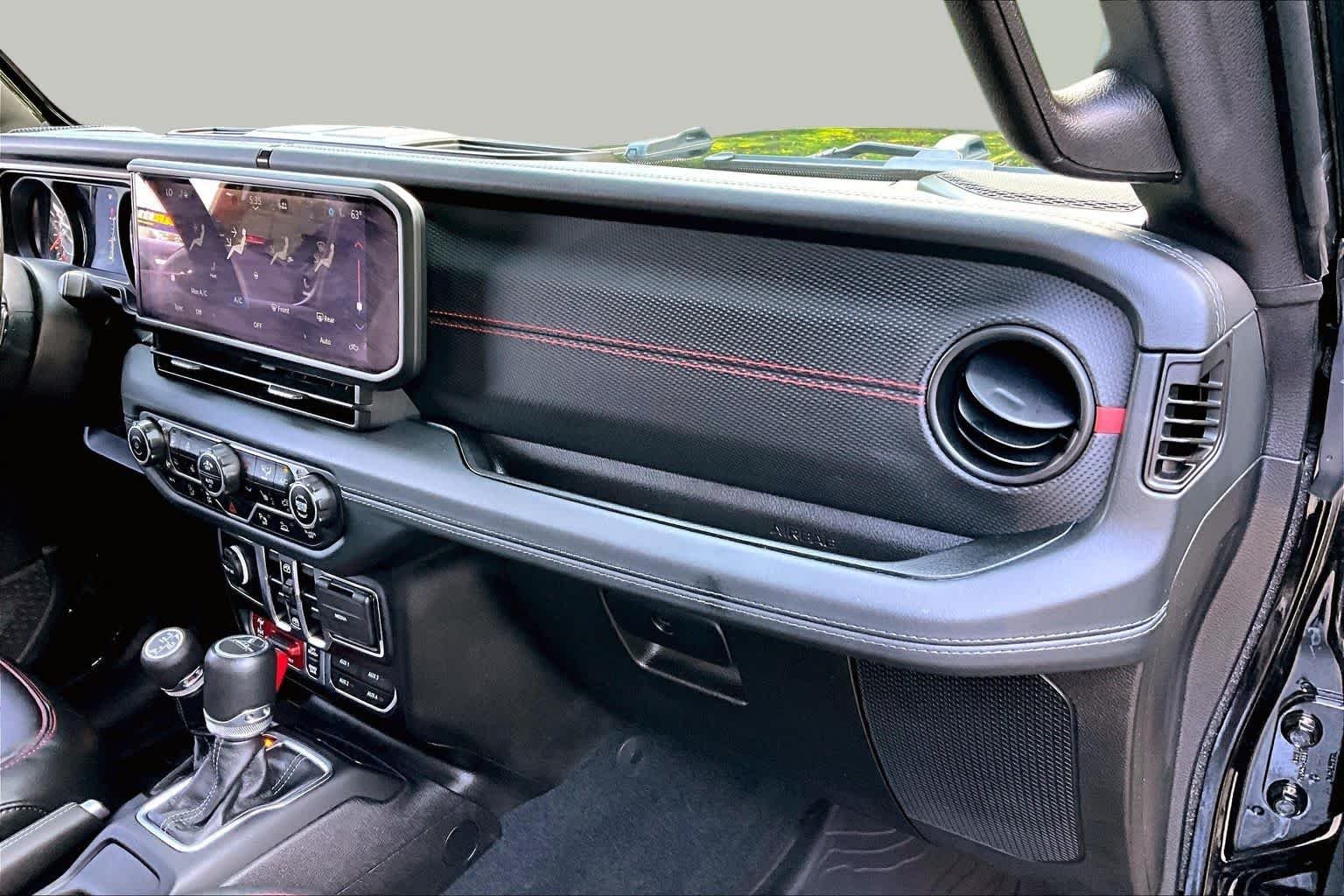 Used 2024 Black Clearcoat Jeep Rubicon X image 17