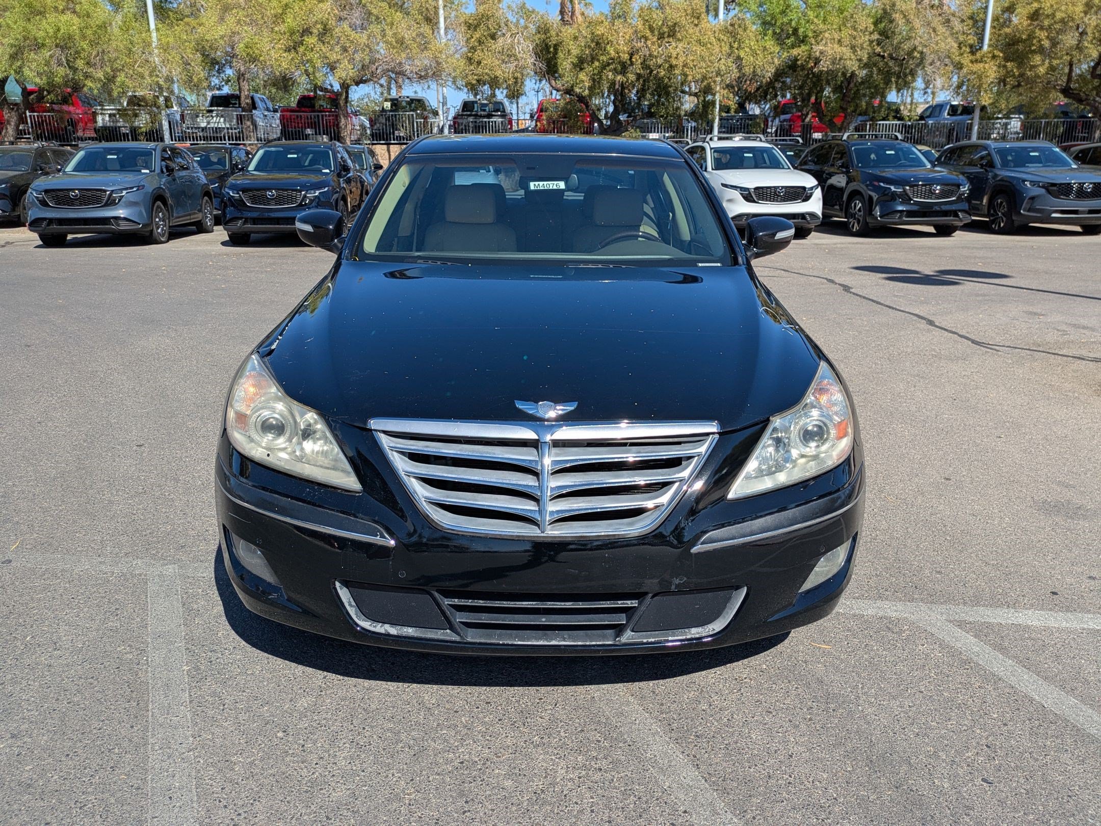 Used 2011 Black Noir Pearl Hyundai 4.6 image 8