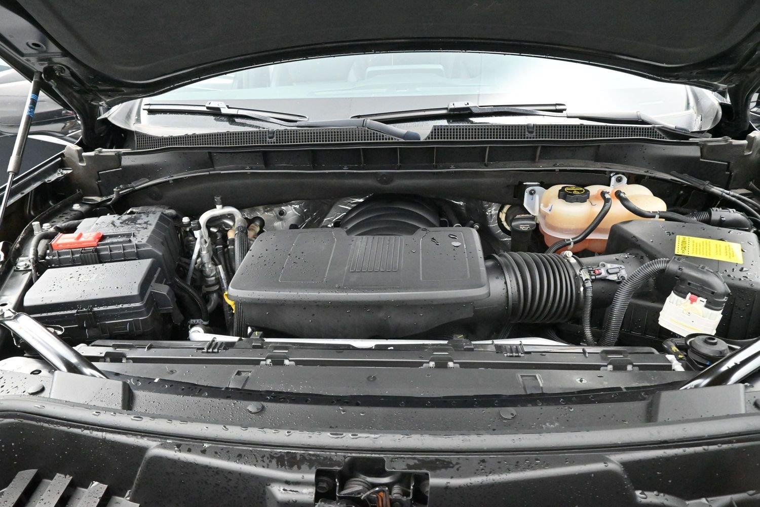 Used 2024 Black Chevrolet Z71 image 43
